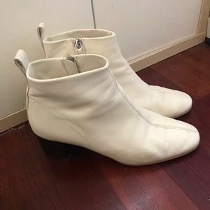 everlane day boot white